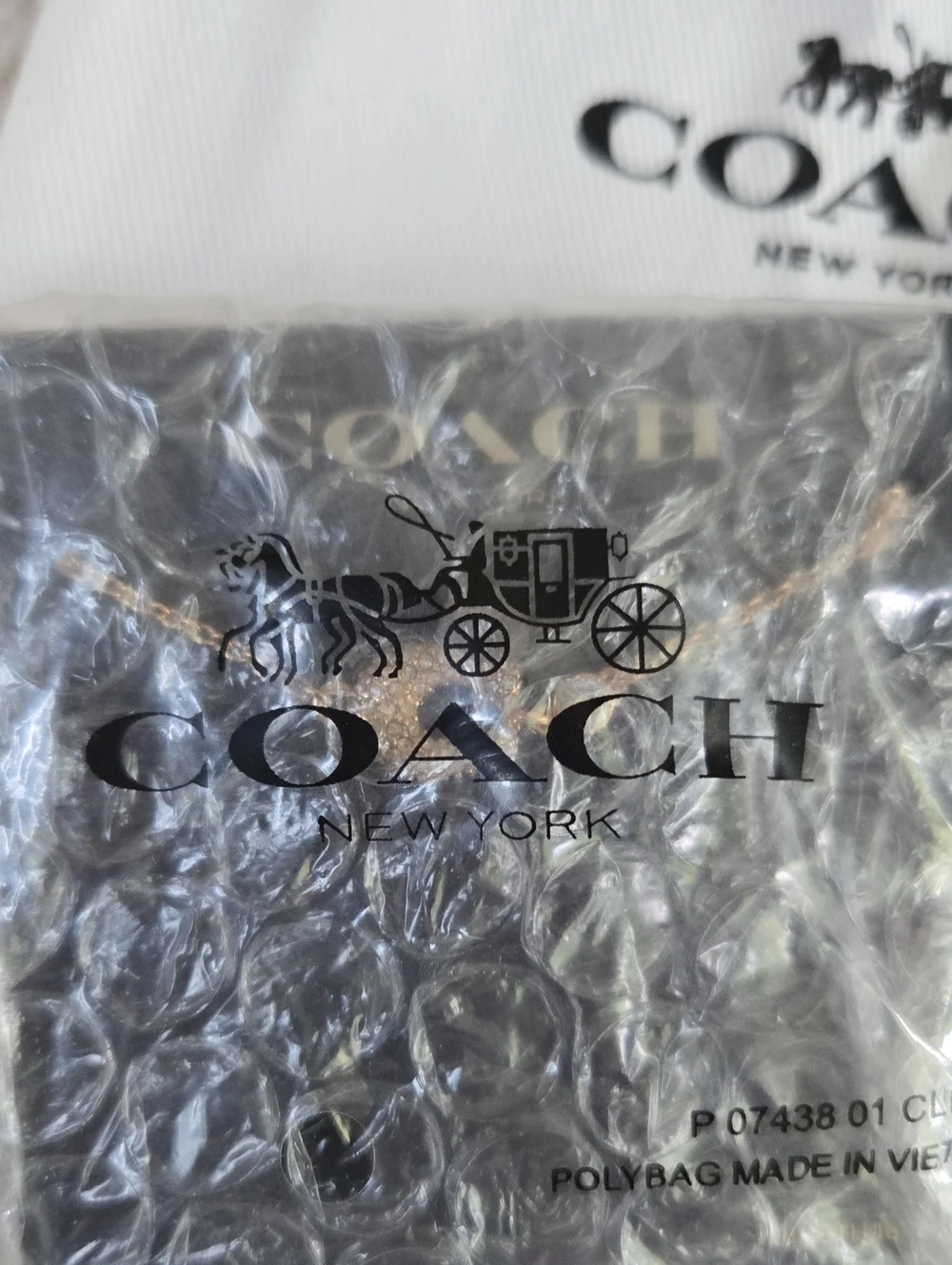 Coach Gold Link C Chain Necklace • Signature C • Polished Gold • EUC